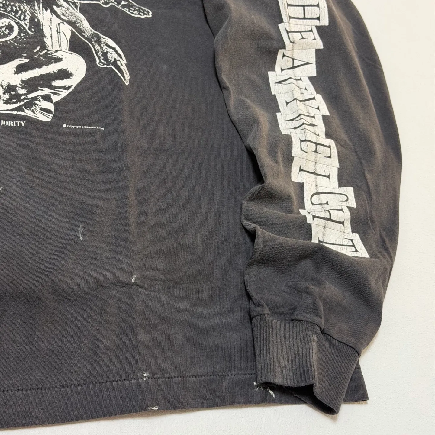 SAINT Mxxxxxx LS TEE/HEAVY WEIGHT/BLK sheep head devil distressed long sleeves, washed black S-XL 25 autumn and winter latest style, cylindrical side seam fabric, heavy wash water, faded and distressed, top printing technology, distressed crack treatment, correct version, original consistent main mark/washed mark/little angel anti-counterfeiting mark, hand-splashed ink graffiti, wormhole wear, top purchasing agent level
